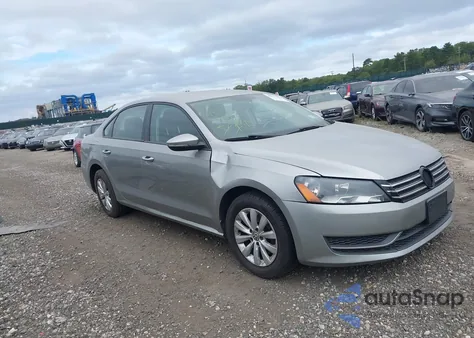 2012 Volkswagen Passat 2.5L S z USA, uszkodzony, nr VIN 1VWAP7A36CC032064